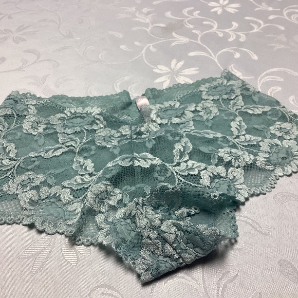 Victoria’s Secret lace boy shorts POWDER BLUE SMALL. NEW - Picture 1 of 7
